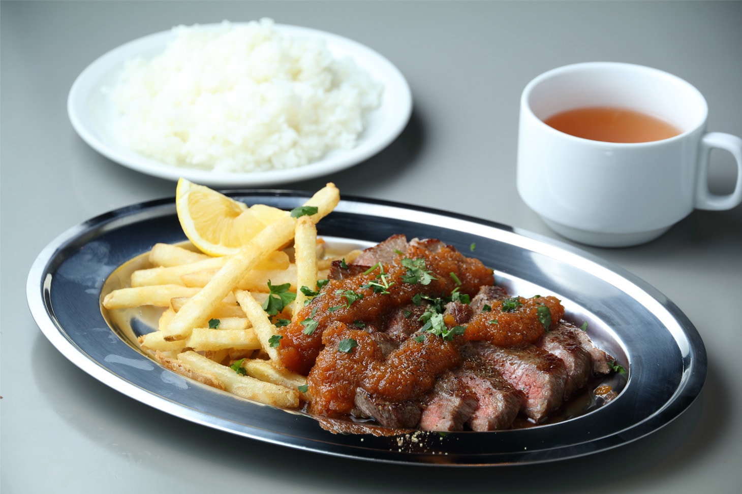 洋食 やまがた軒 - 山形牛ステーキ