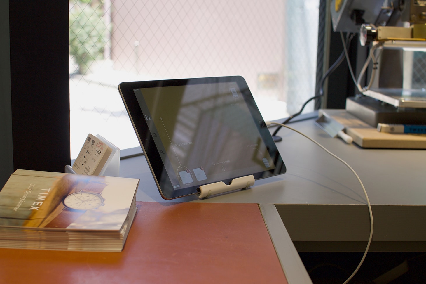 TIMEX TOKYO - レジ前に置かれたiPad POSレジユビレジ